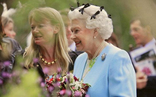 The Queen at the Chelsea Flower Show. Featured image credit: Karen Roe https://www.flickr.com/photos/karen_roe/7303264370