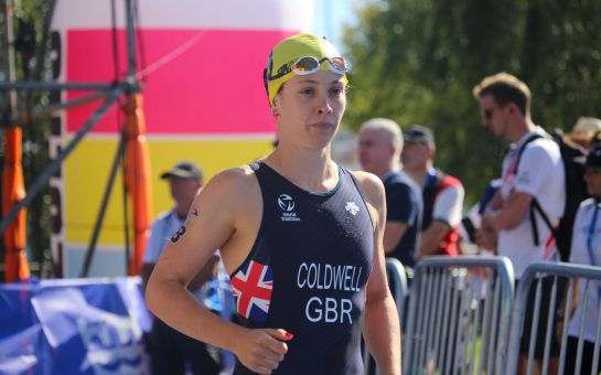 Sophie Coldwell competes in Triathlon World Championship 2023
